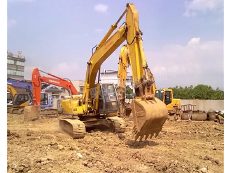 开远挖机培训学校教你学挖机的一些技巧，掌握之后秒变老司机！