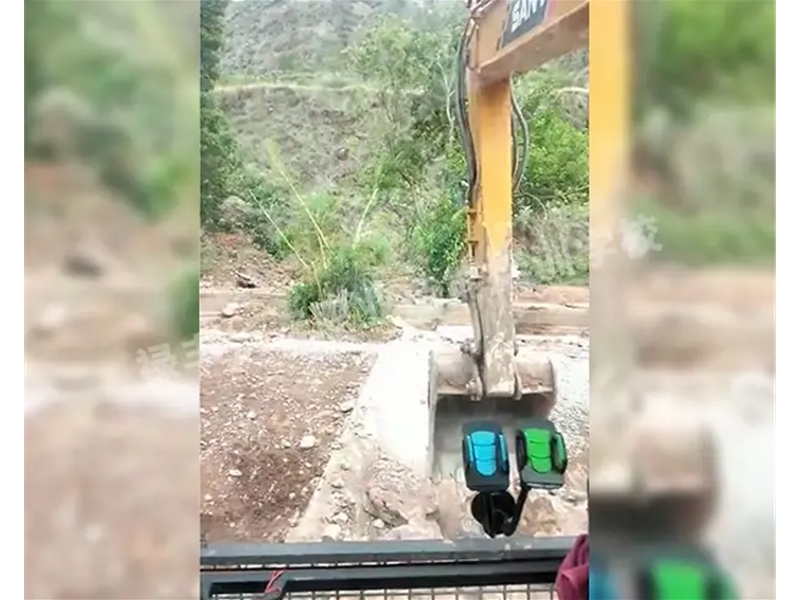 楚雄挖机学员就业实拍