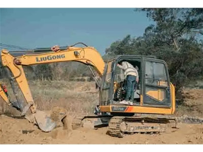 云南禄丰长宏挖机培训